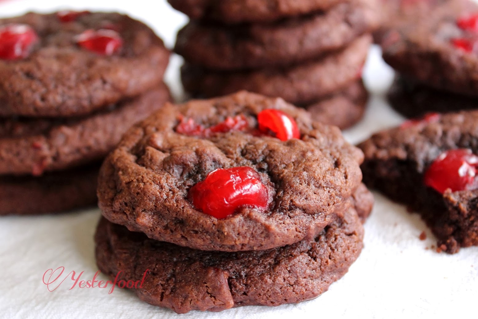 Chocolate Cherry Cookies
 Yesterfood Pistachio Kiss Pudding Cookies