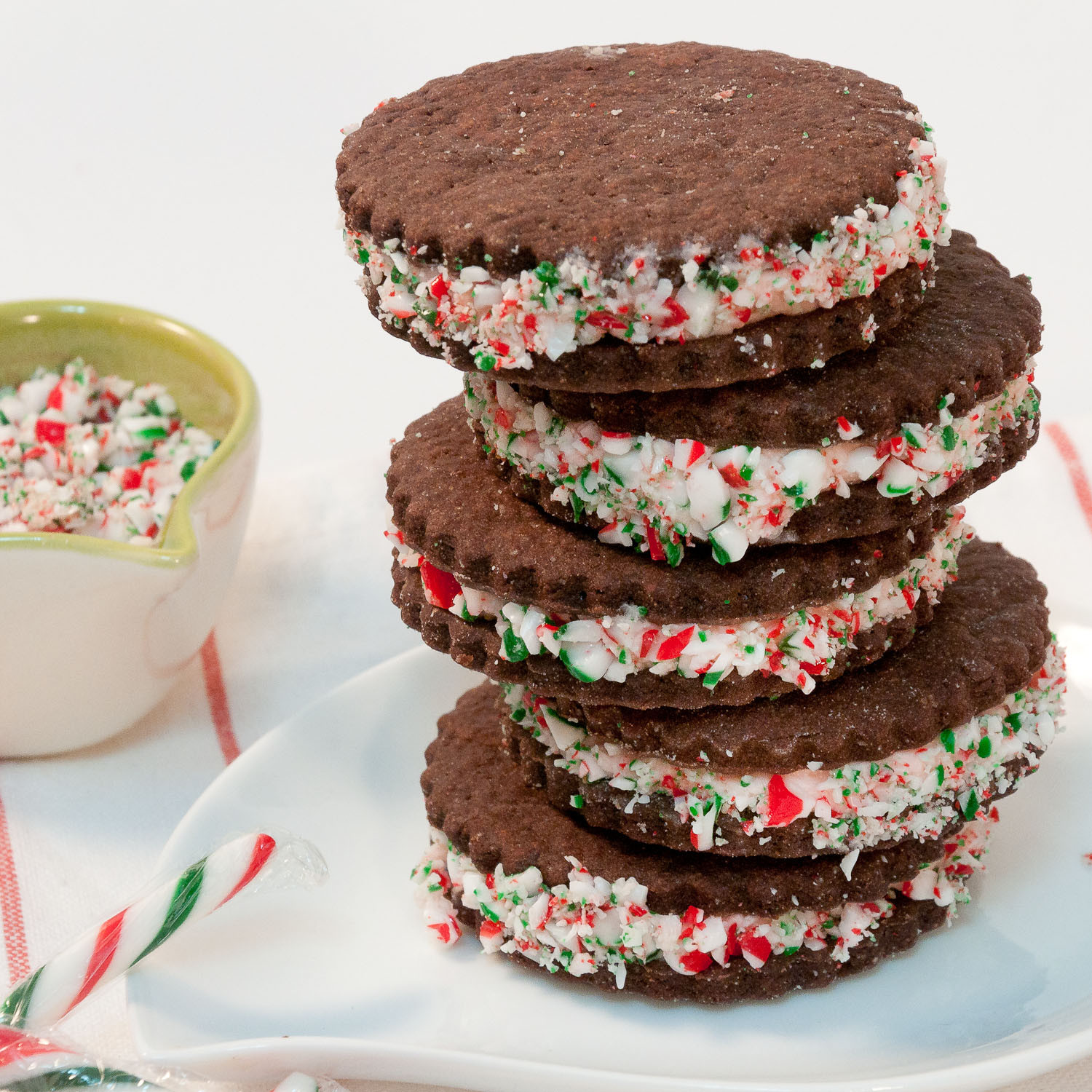 Chocolate Christmas Cookies
 Sweet Twist of Blogging Chocolate Mint Sandwich Cookies