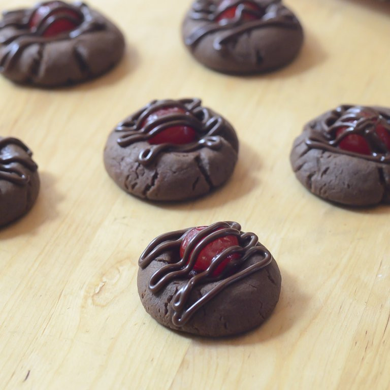 Chocolate Cover Cherry Cookies
 pioneer woman chocolate covered cherry cookies