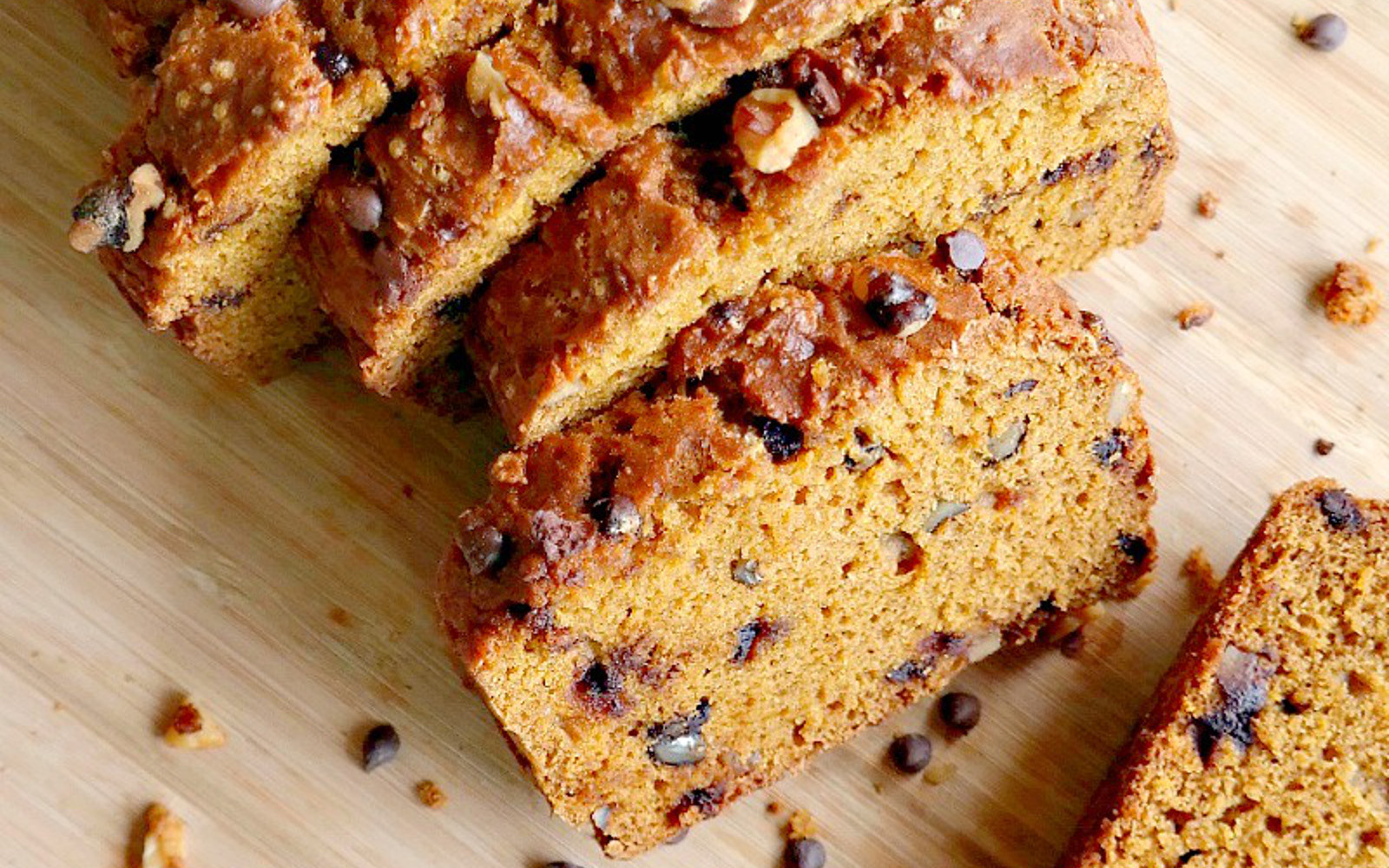 Chocolate Pumpkin Bread
 Chocolate Chip Pumpkin Bread [Vegan] e Green Planet e