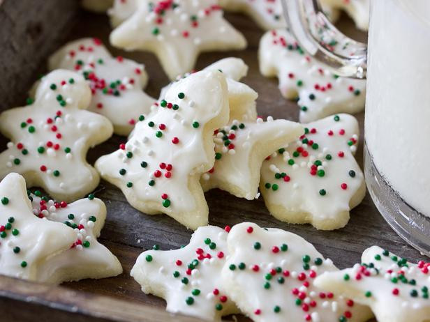 Christmas Baking Reciepes
 Mini Frosted Christmas Cookies with Sprinkles