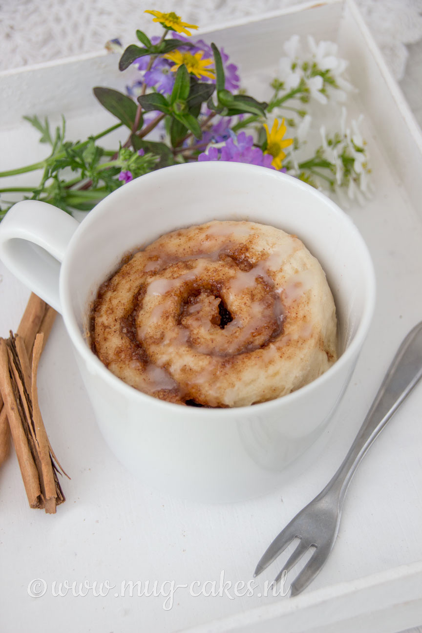 Cinnamon Mug Cake
 Maak een Snelle Cinnamon Roll Mug Cake Zonder Ei