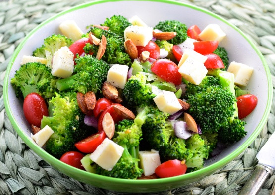 Cold Broccoli Salad
 cold broccoli salad with red wine vinegar