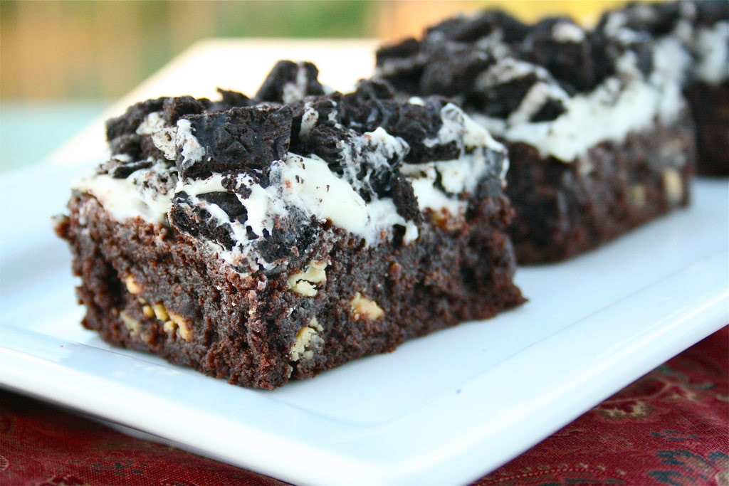 Cookies And Cream Brownies
 Cookies n Cream Brownie Bars