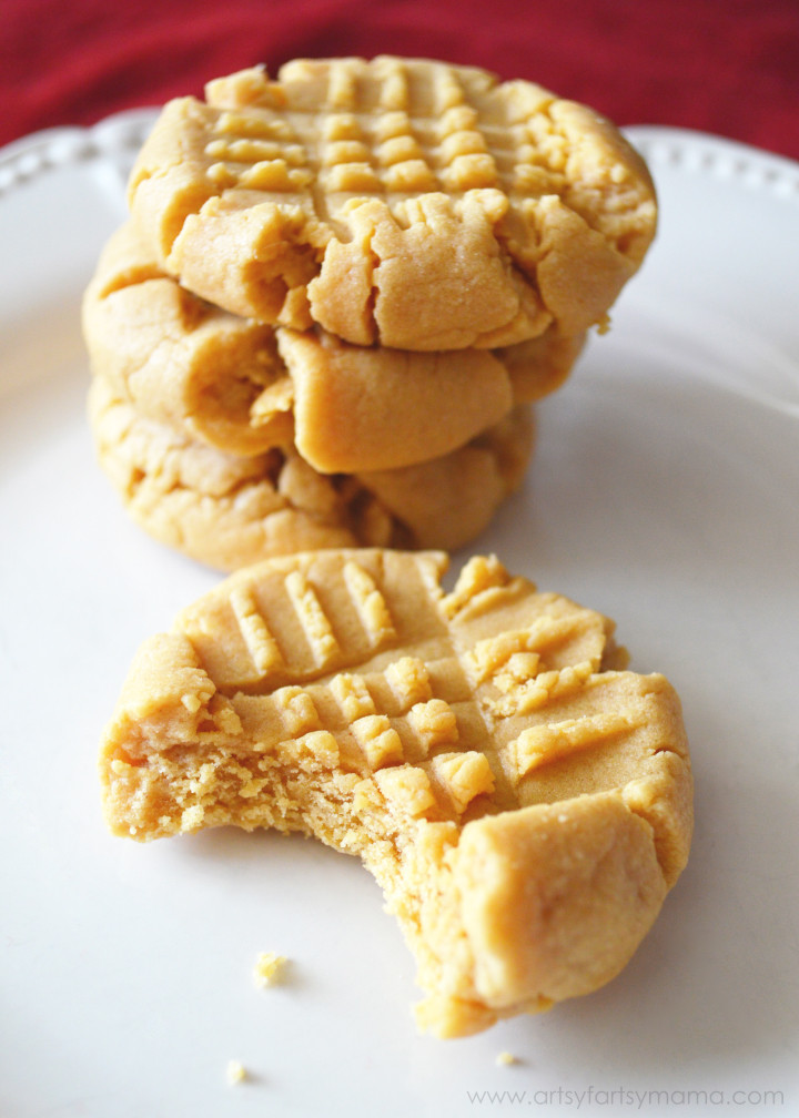 Cookies With Cake Mix
 Easy Cake Mix Peanut Butter Cookies