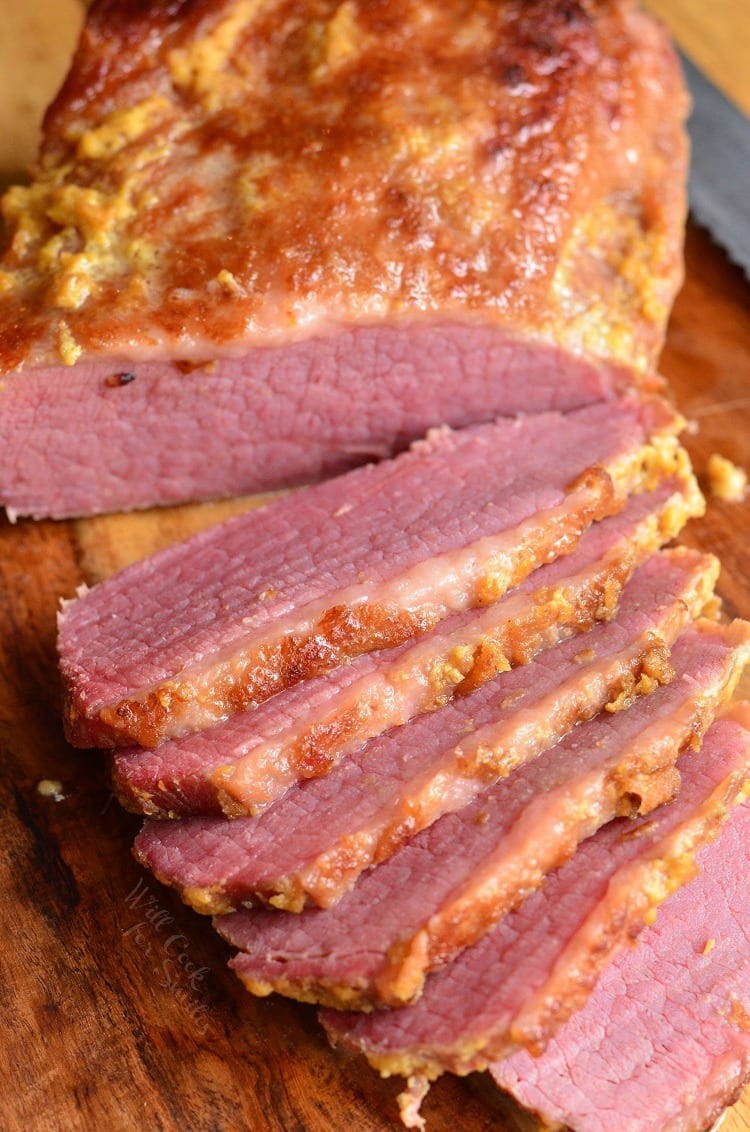 Corned Beef Brisket
 3 Ingre nt Oven Baked Corned Beef Brisket Will Cook