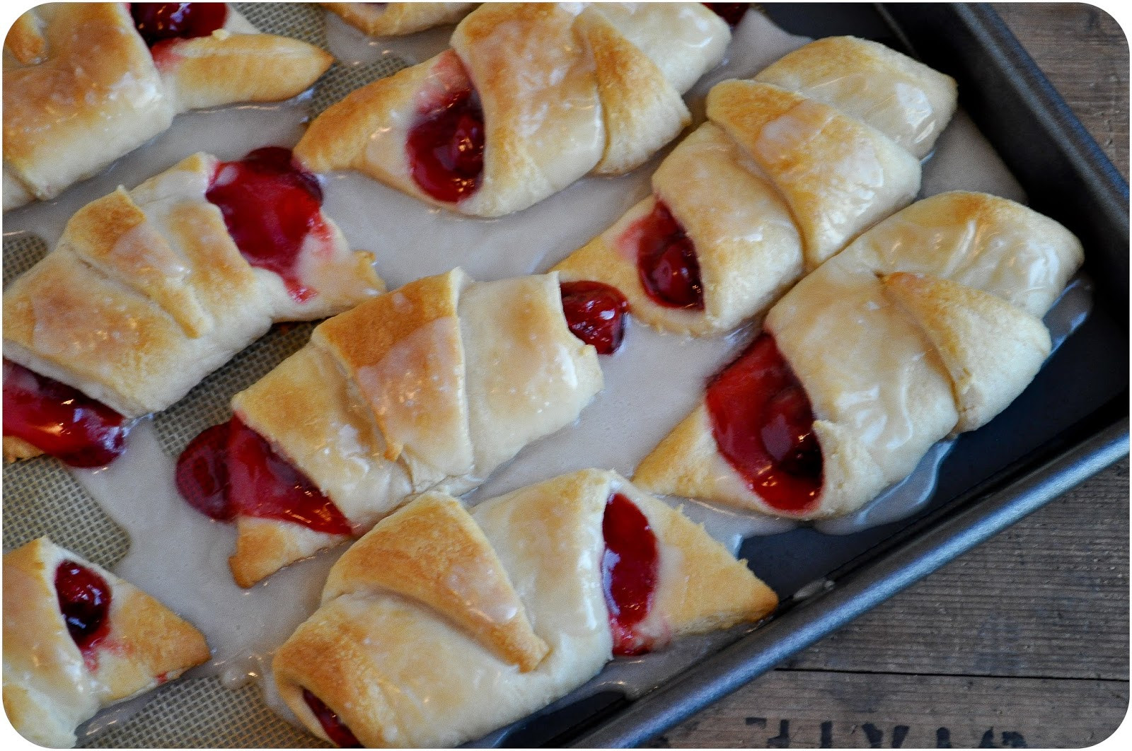 Crescent Roll Recipes Dessert
 A Sprinkle of This and That Crescent Roll Craze