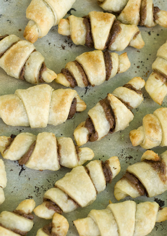 Crescent Roll Recipes Dessert
 Chocolate Nutella Crescent Rolls