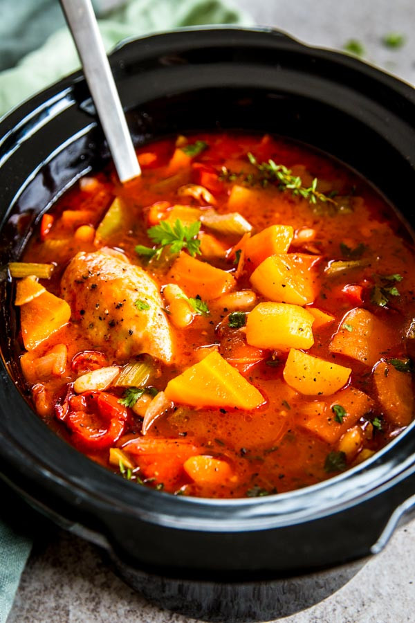 Crock Pot Chicken Stew
 Tuscan White Bean Crock Pot Chicken Stew