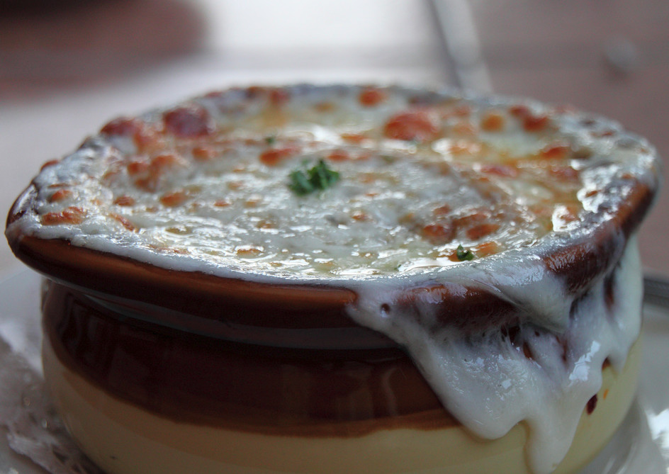 Crock Pot French Onion Soup
 Honey & Butter Crock Pot French ion Soup