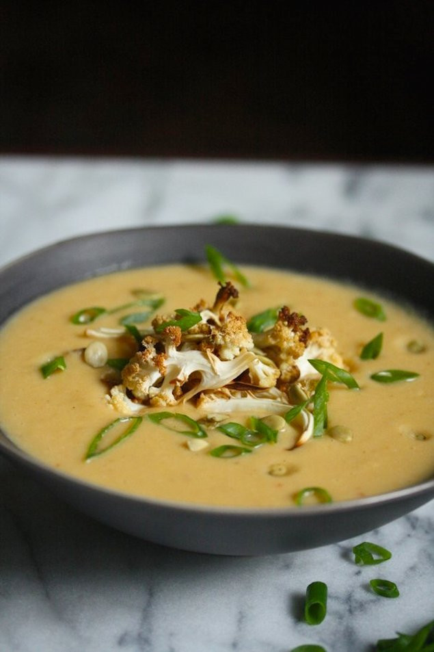 Curried Cauliflower Soup
 Coconut Milk Cauliflower Soup with Red Curry