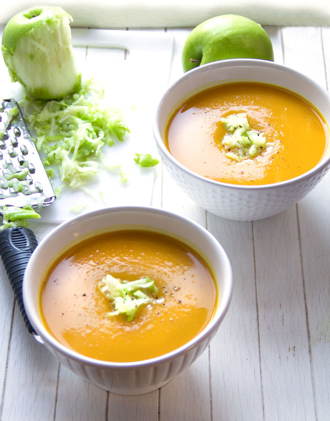 Curry Butternut Squash Soup
 Curried Butternut Squash Soup with Green Apples