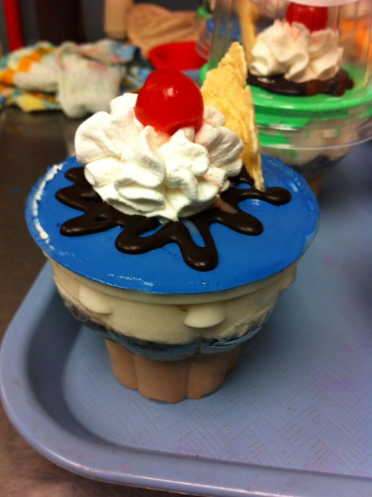 Dairy Queen Cupcakes
 75 best images about dq cakes on Pinterest