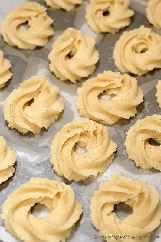 Danish Butter Cookies Recipe
 Klassiske Vaniljekranse – Danish Butter Cookies