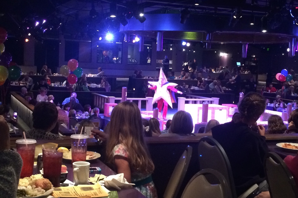 Derby Dinner Theater
 Review of Junie B Jones The Musical at Derby Dinner