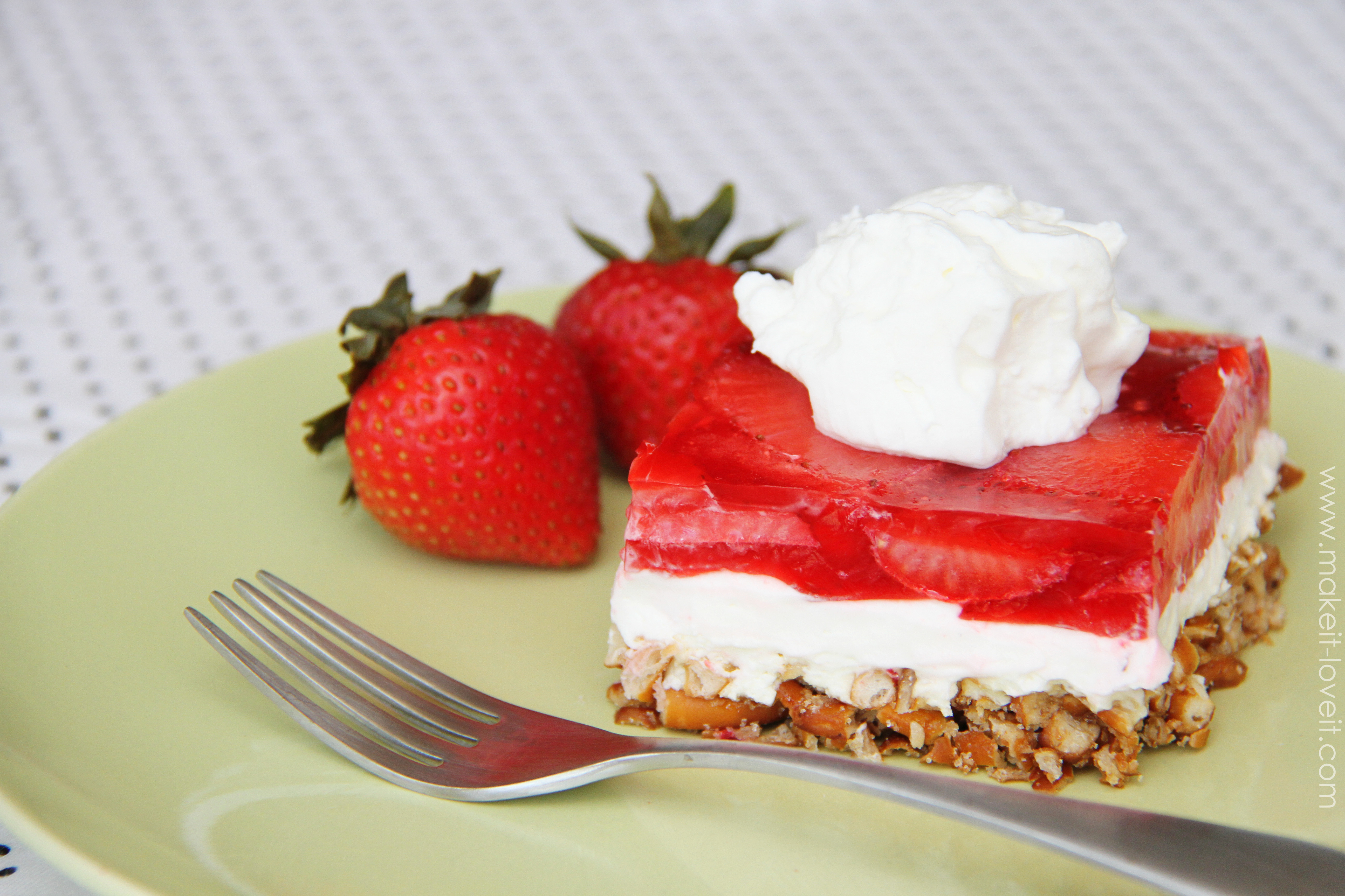 Dessert With Strawberries
 Cream Cheese Strawberry Pretzel Dessert oh yum