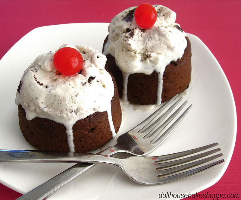 Desserts For 2
 Romantic Valentine’s Day Dessert – DessertedPlanet