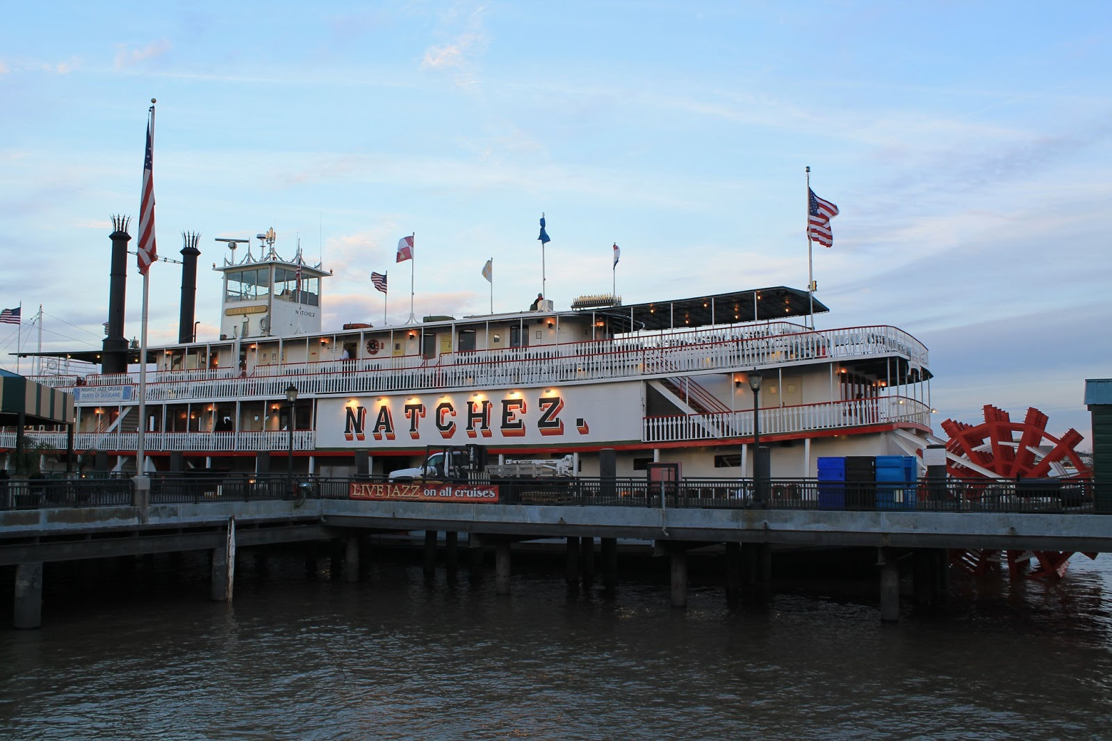 Dinner Cruise New Orleans
 New Orleans Steamboat Natchez a magical night on the