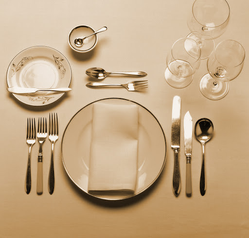 Dinner Place Setting
 Interior Essence Table Setting for the Holidays
