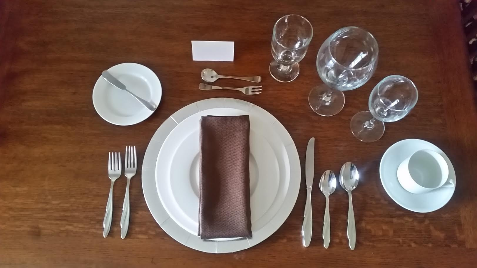 Dinner Place Setting
 How To Dine With Confidence Crash Course Jackieskitchn