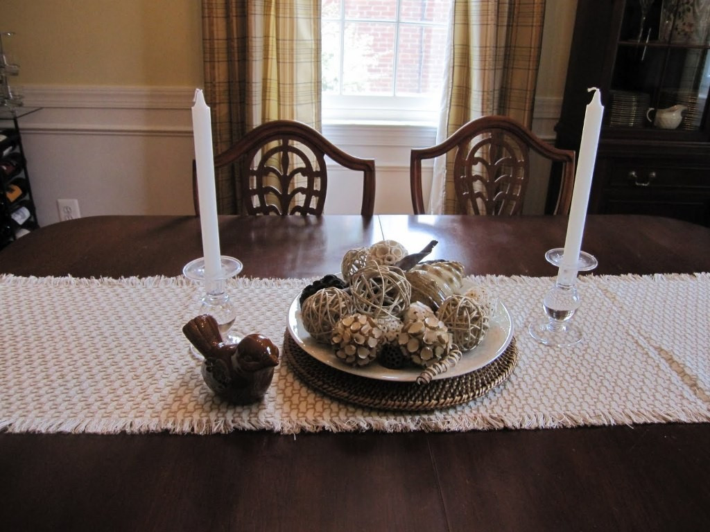 Dinner Table Centerpiece
 25 Elegant Dining Table Centerpiece Ideas