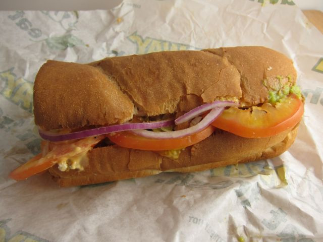 Does Subway Have Gluten Free Bread
 Review Subway Chicken Chipotle Melt with Guacamole
