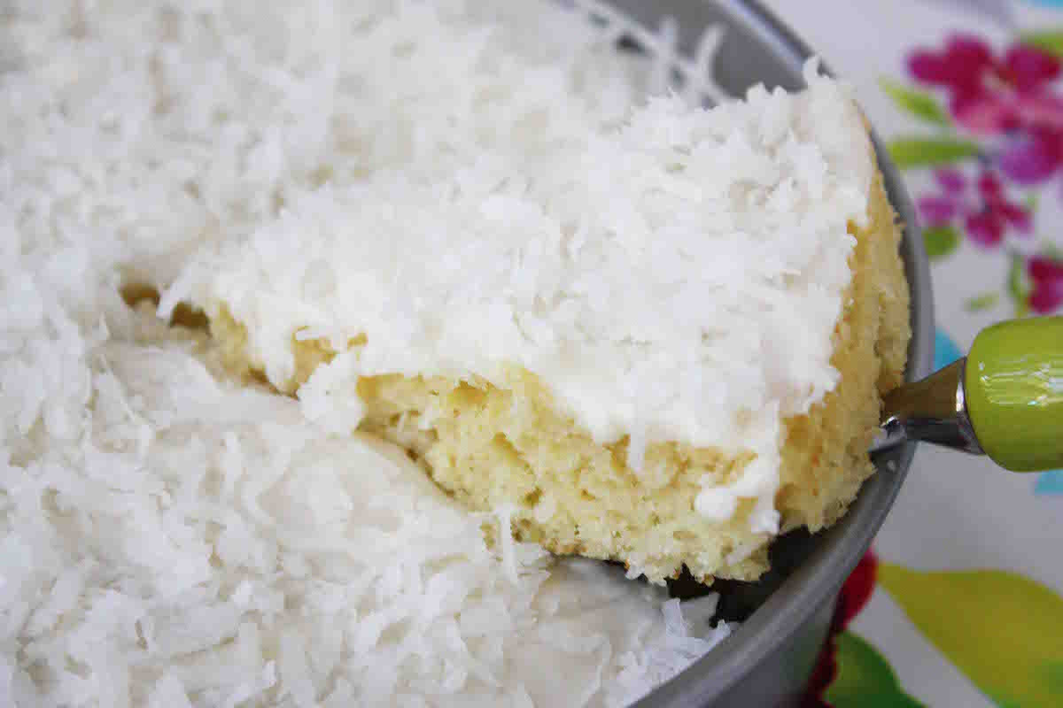 Easy Coconut Cake
 Sweets