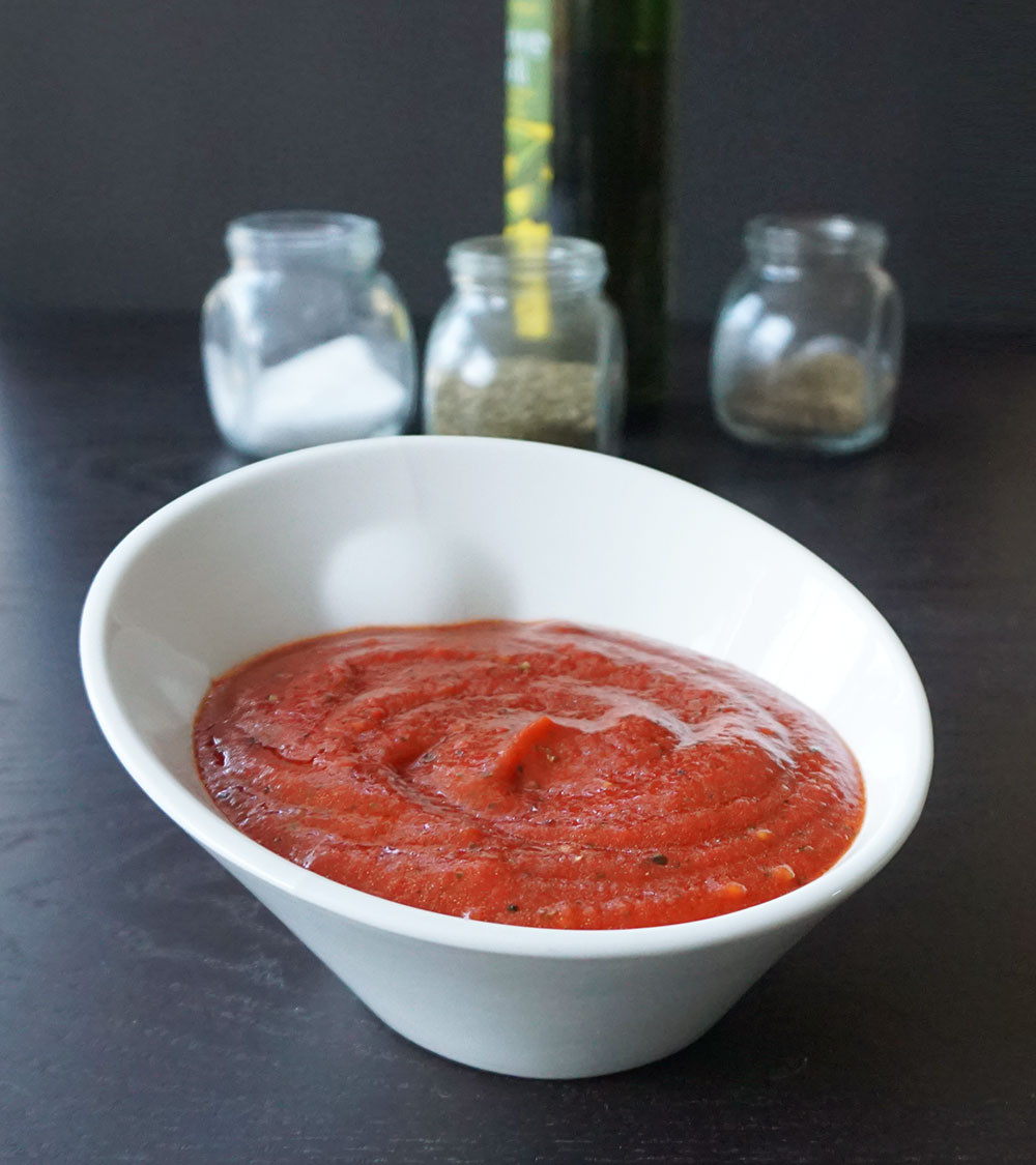 Easy Homemade Pizza Sauce
 Easy homemade pizza sauce