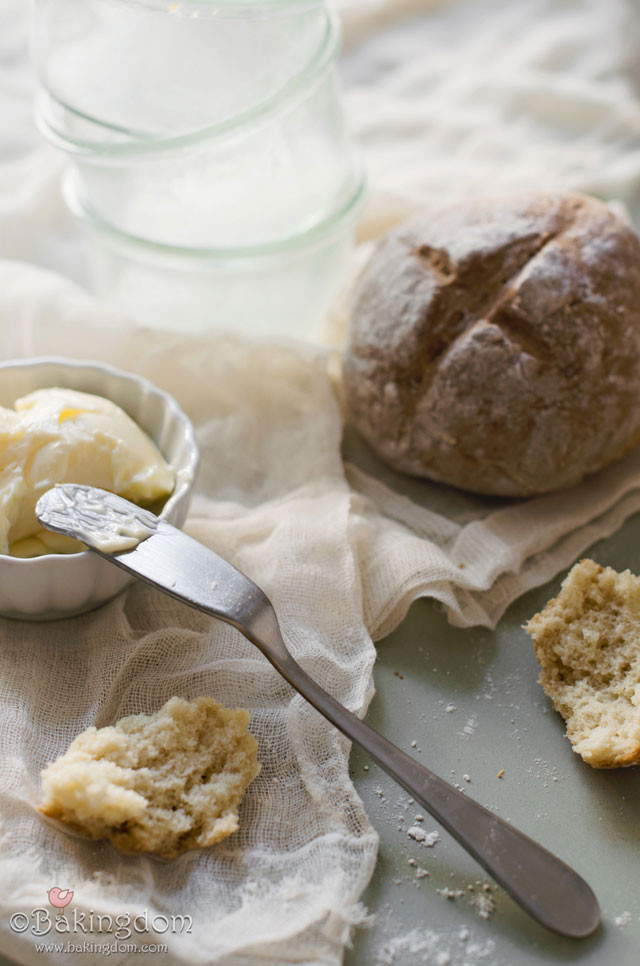 Easy Irish Soda Bread
 Easy Irish Soda Bread