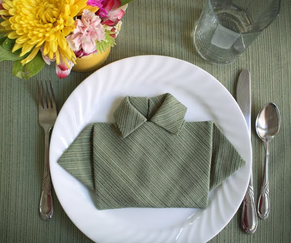 Folded Dinner Napkin
 Fold a napkin shirt for Father s Day