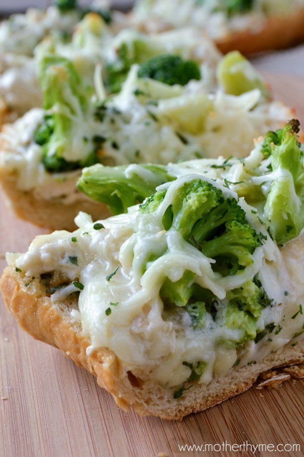 Garlic Bread With Garlic Powder
 Chicken Alfredo Garlic Bread Pizza