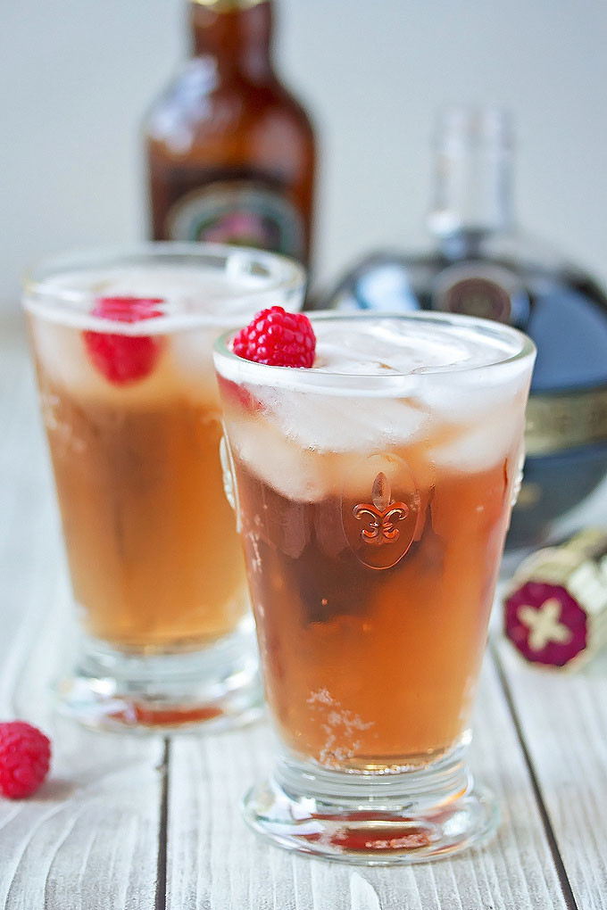 Ginger Beer Cocktails
 Chambord & Ginger Beer Cocktail