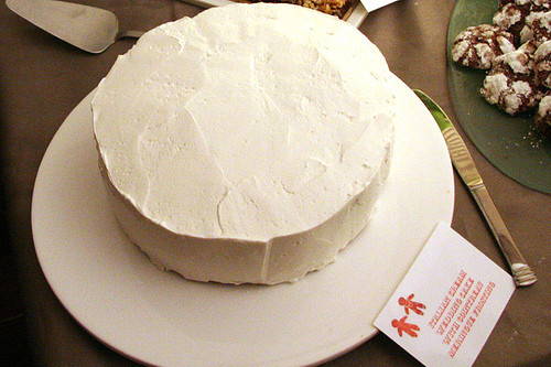 Gluten Free White Cake Recipe
 A Gluten Free White Cake with Italian Meringue Buttercream