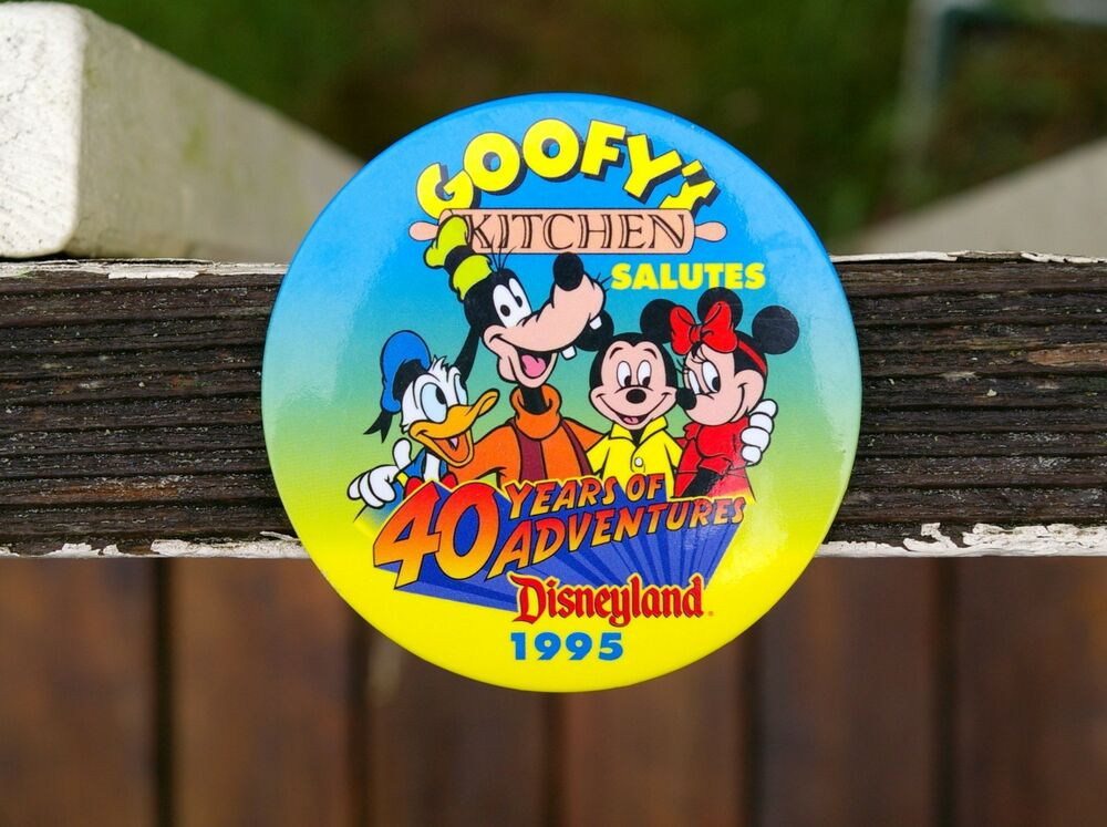 Goofy'S Kitchen Dinner
 Walt Disney Round 3" Pin Pinback Button "Goofy s Kitchen