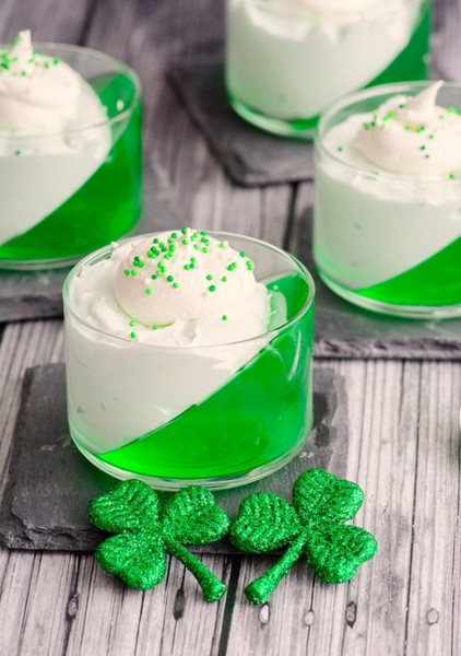 Green Desserts For St Patrick'S Day
 St Patrick s Day Jell o Parfait Creative Green Desserts