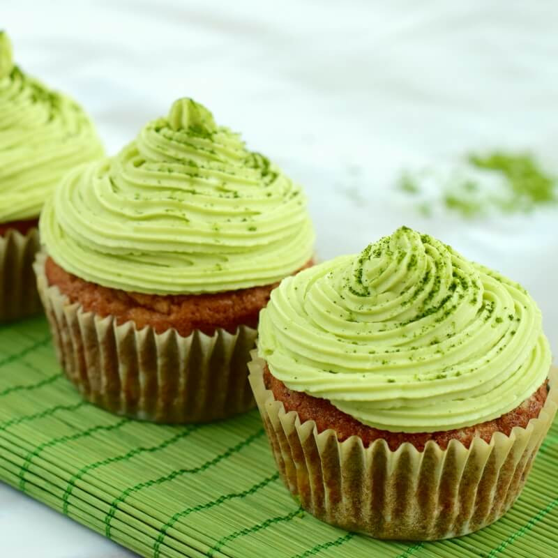 Green Tea Cupcakes
 Lovely Matcha Cupcakes with Vanilla Cashew Cream Paleo