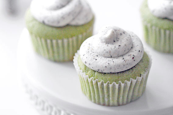 Green Tea Cupcakes
 green tea cupcakes with black & white frosting