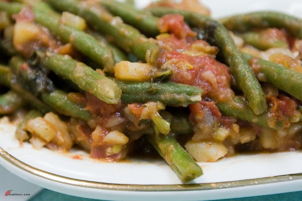 Greens Beans Potatoes Tomatoes
 Green Beans and Potatoes in Chunky Tomato Sauce