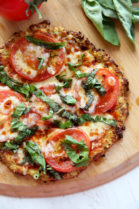 Healthy Cauliflower Pizza
 21 Easy to make Healthy Meals on a Bud