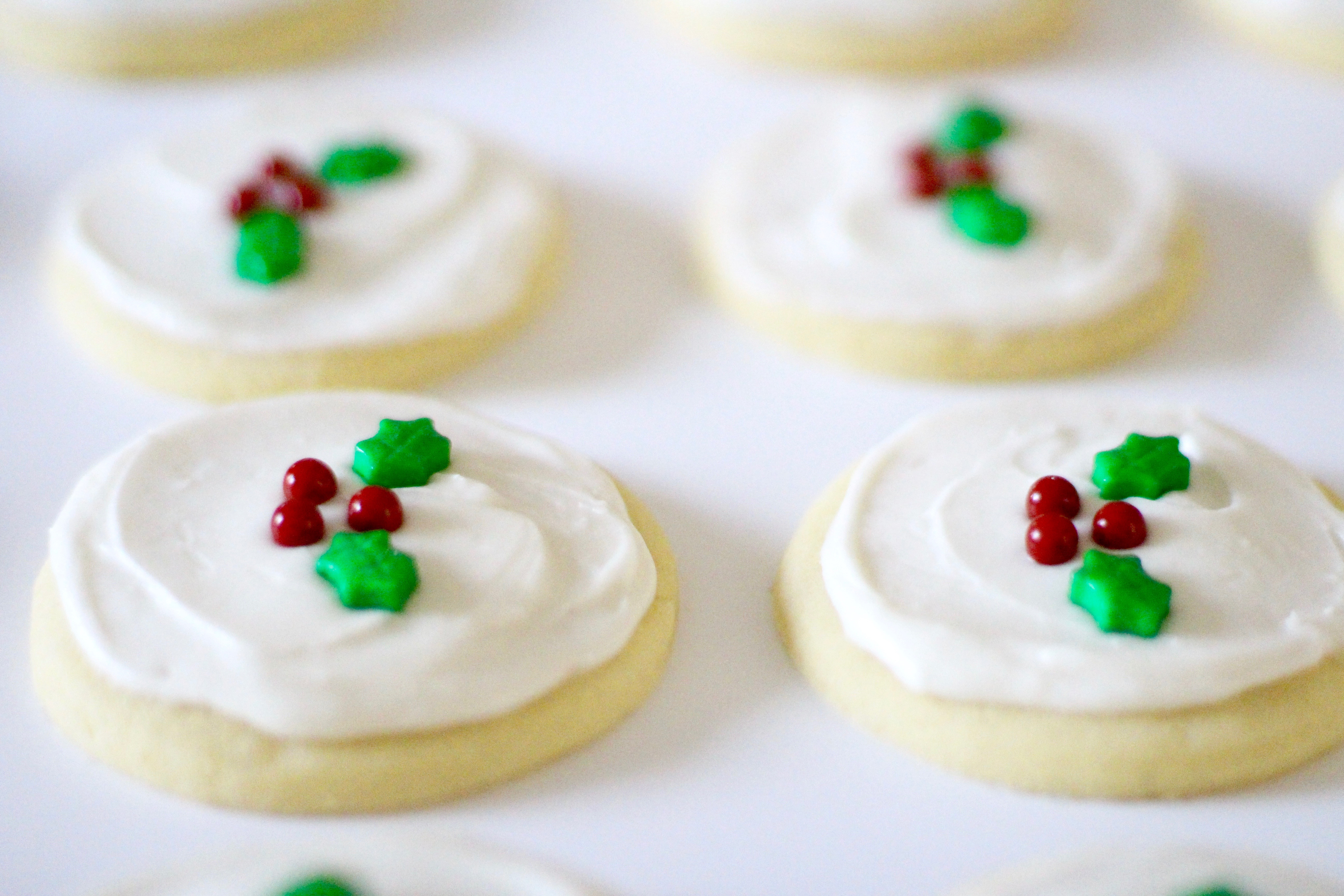 Holiday Sugar Cookies
 Holly Holiday Sugar Cookies Rainbow Delicious