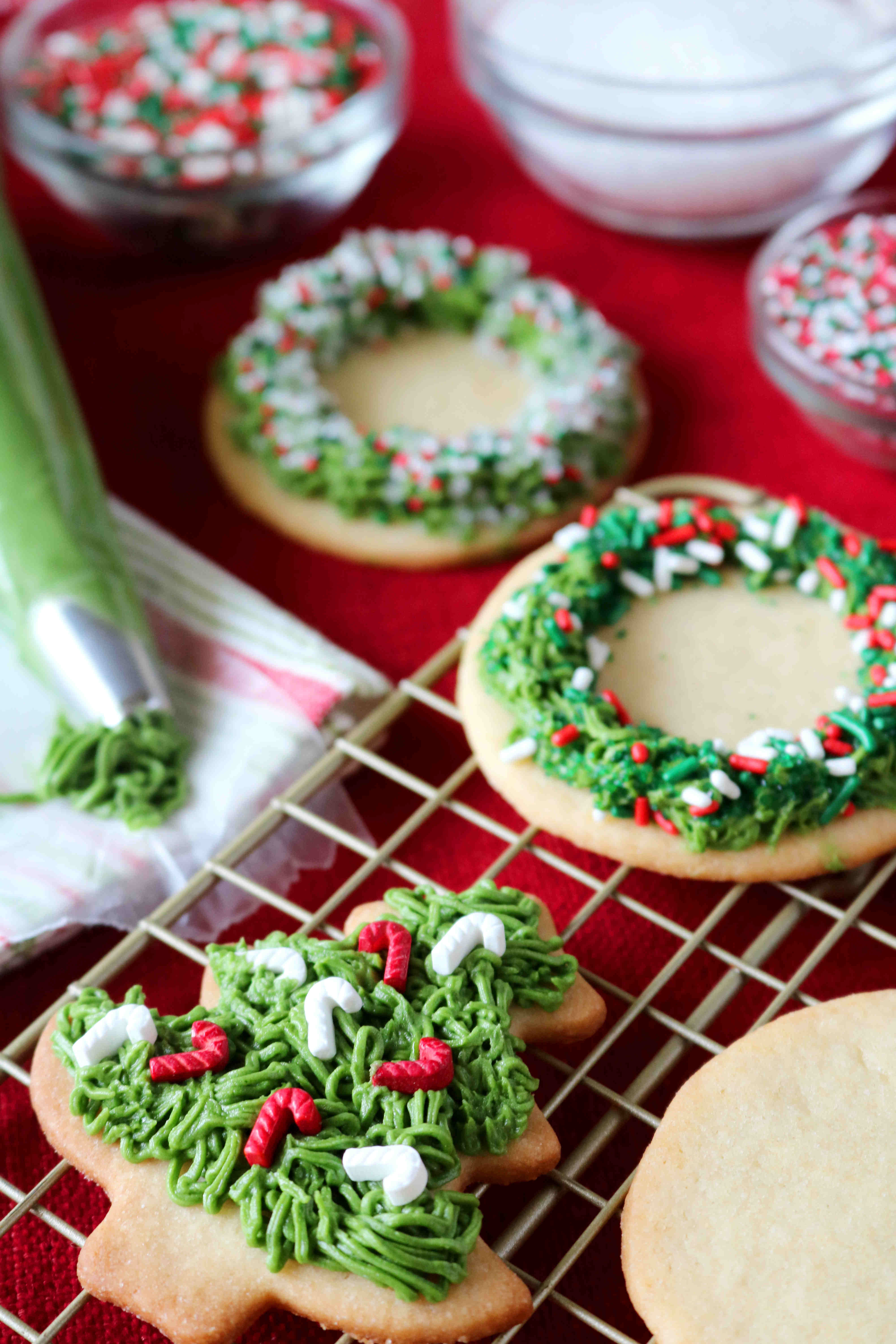 Holiday Sugar Cookies
 Christmas Sugar Cookies with Buttercream Icing