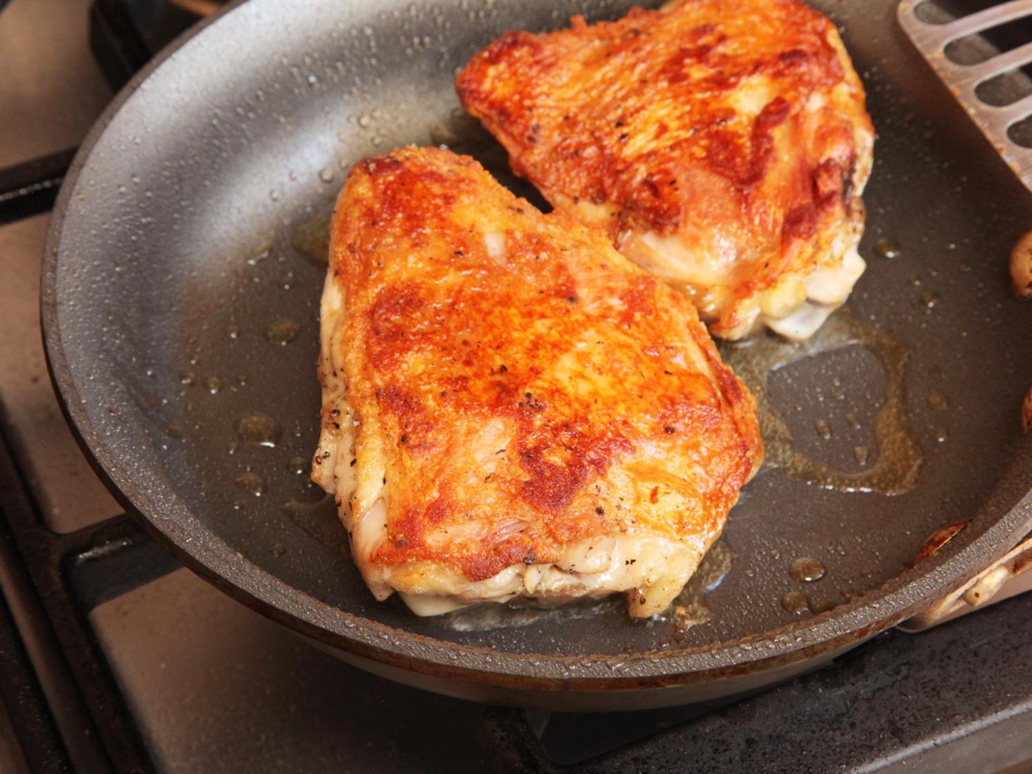 How Long To Cook Bone In Chicken Thighs
 how to cook chicken thighs with bone