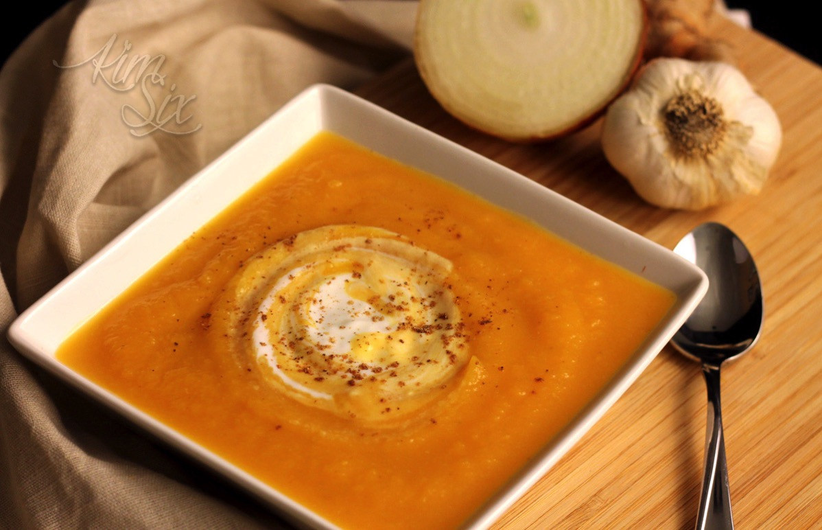 Instant Pot Butternut Squash Soup
 Instant Pot Butternut Squash Soup with Ginger and Nutmeg