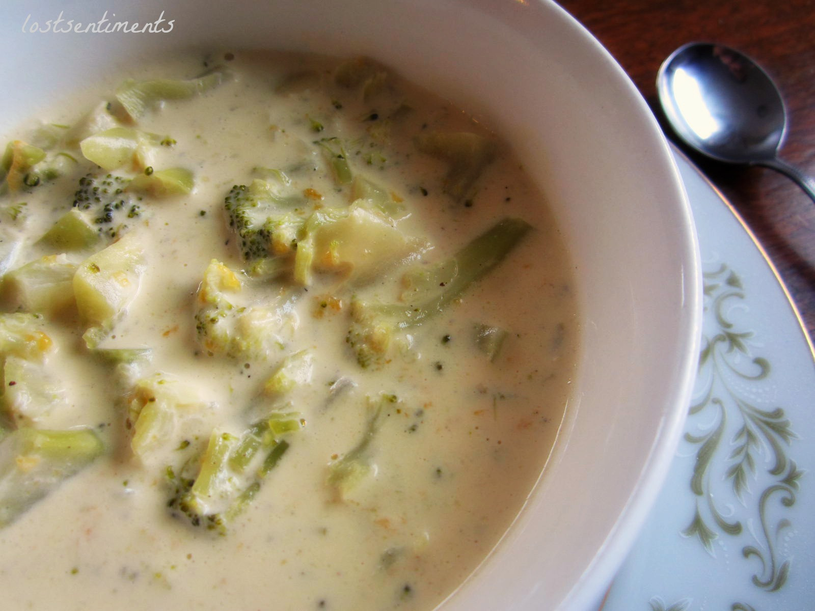 Low Carb Broccoli Cheddar Soup
 lostsentiments Low Carb Broccoli Cheese Soup for the