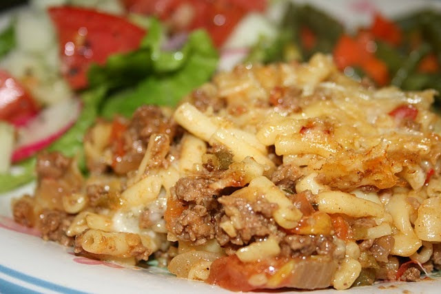 Mac And Cheese With Ground Beef
 Deep South Dish Ground Beef Mac and Cheese Casserole