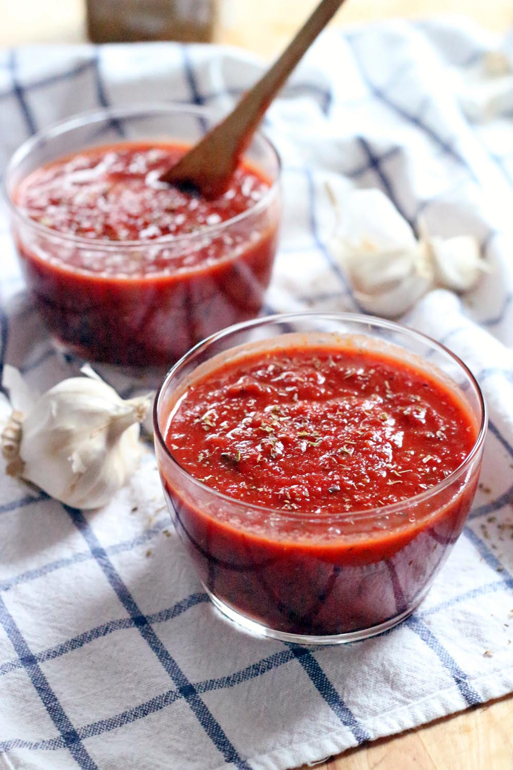 Making Pizza Sauce
 Quick and Easy Homemade Pizza Sauce