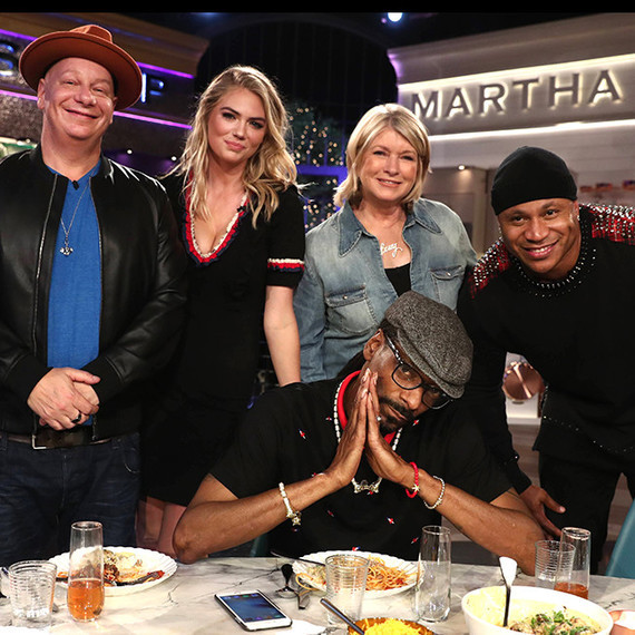 Martha And Snoop'S Potluck Dinner Party
 It’s Meatball Madness on “Martha & Snoop’s Potluck Dinner