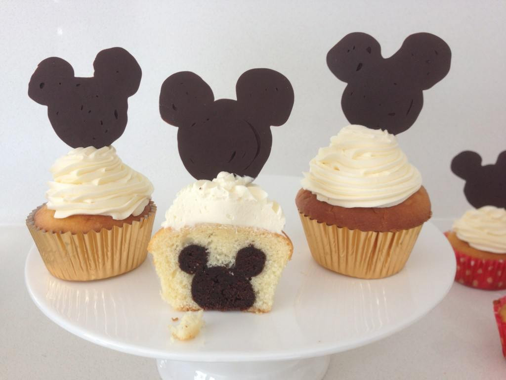 Mickey Mouse Cupcakes
 HowToCookThat Cakes Dessert & Chocolate