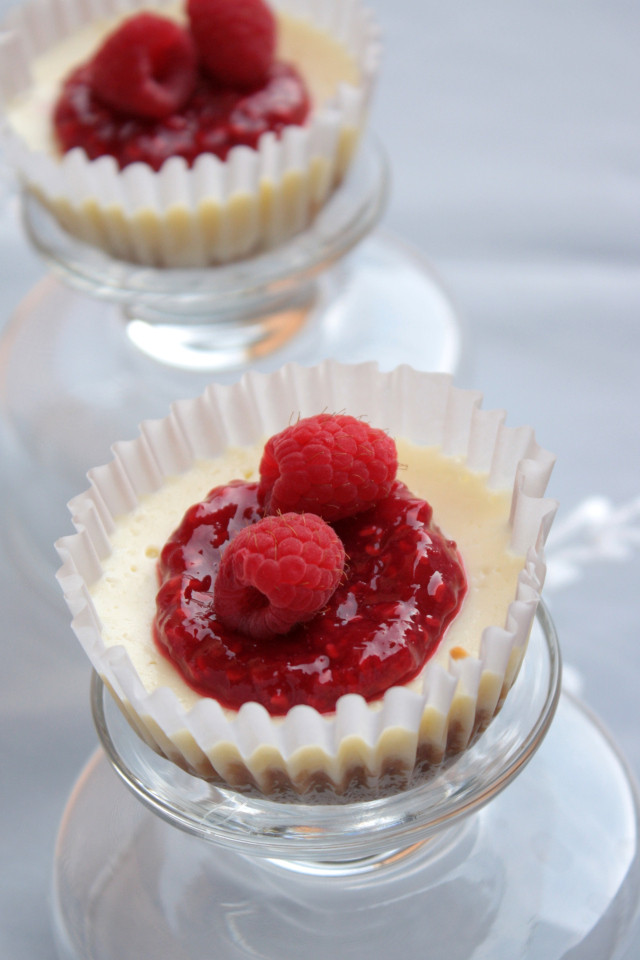 Mini Cheesecake Cupcakes
 Cheese cupcakes Cheesecake cups Mini cheesecakes