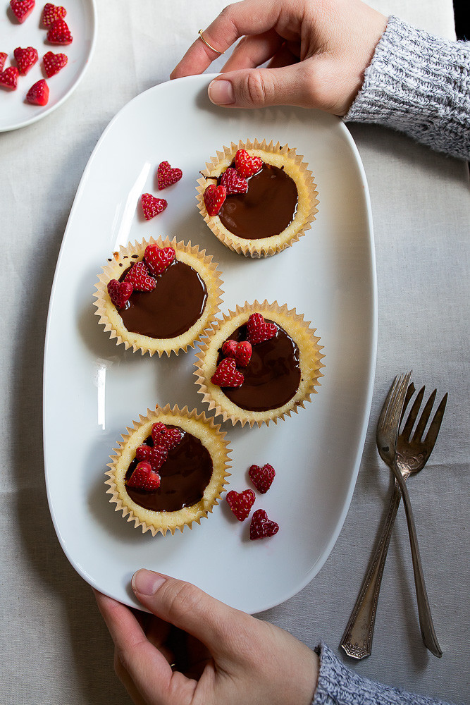 Mini Cheesecake Cupcakes
 cheesecake cupcakes with nilla wafers